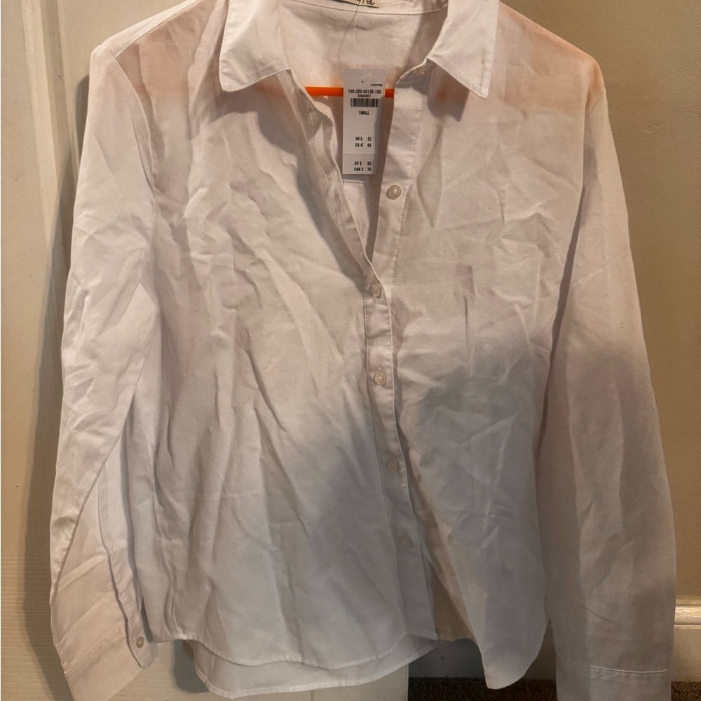 Abercrombie White Button-Up Shirt- women’s